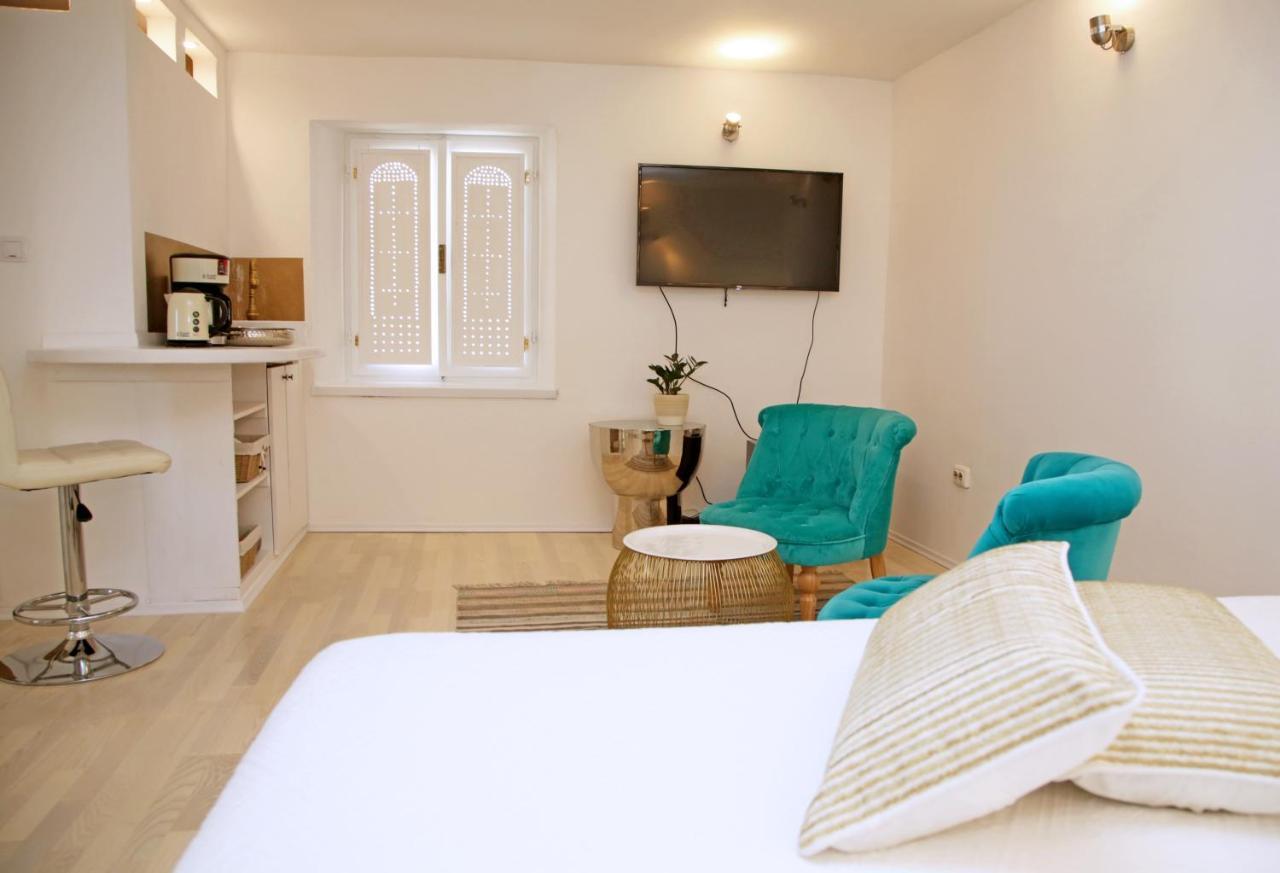 Swan City Apartment & Room Шибеник Екстер'єр фото