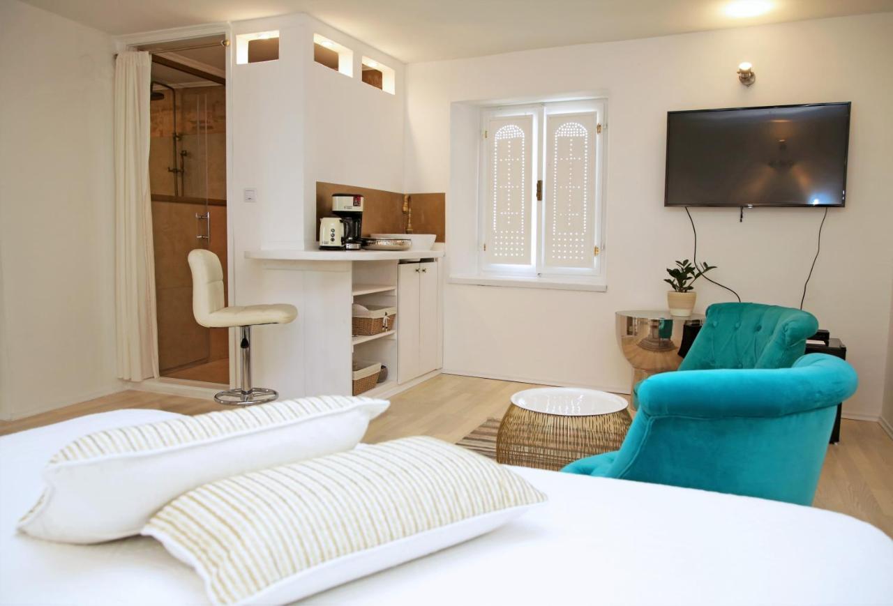 Swan City Apartment & Room Шибеник Екстер'єр фото