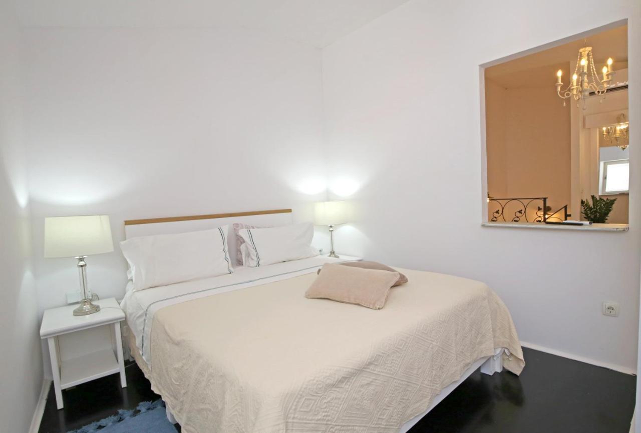 Swan City Apartment & Room Шибеник Екстер'єр фото